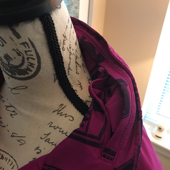 Nike Windbreaker - Picture 3 of 6